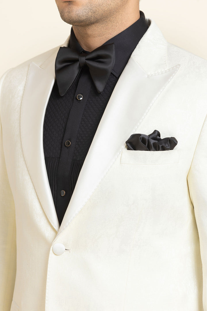 The Pearl Monarch Tuxedo Blazer