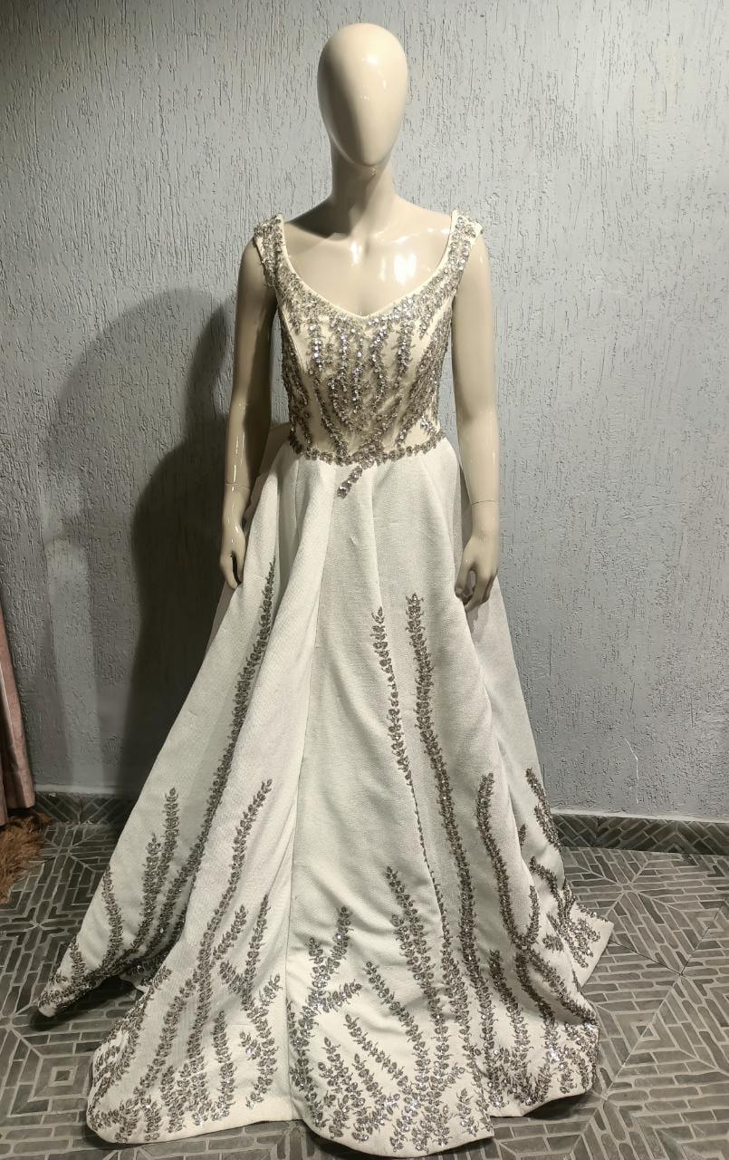 RGNM02 - Gown
