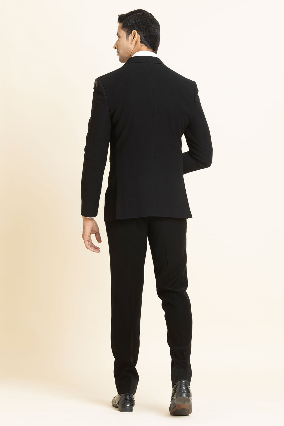 The Noir eclat Tuxedo