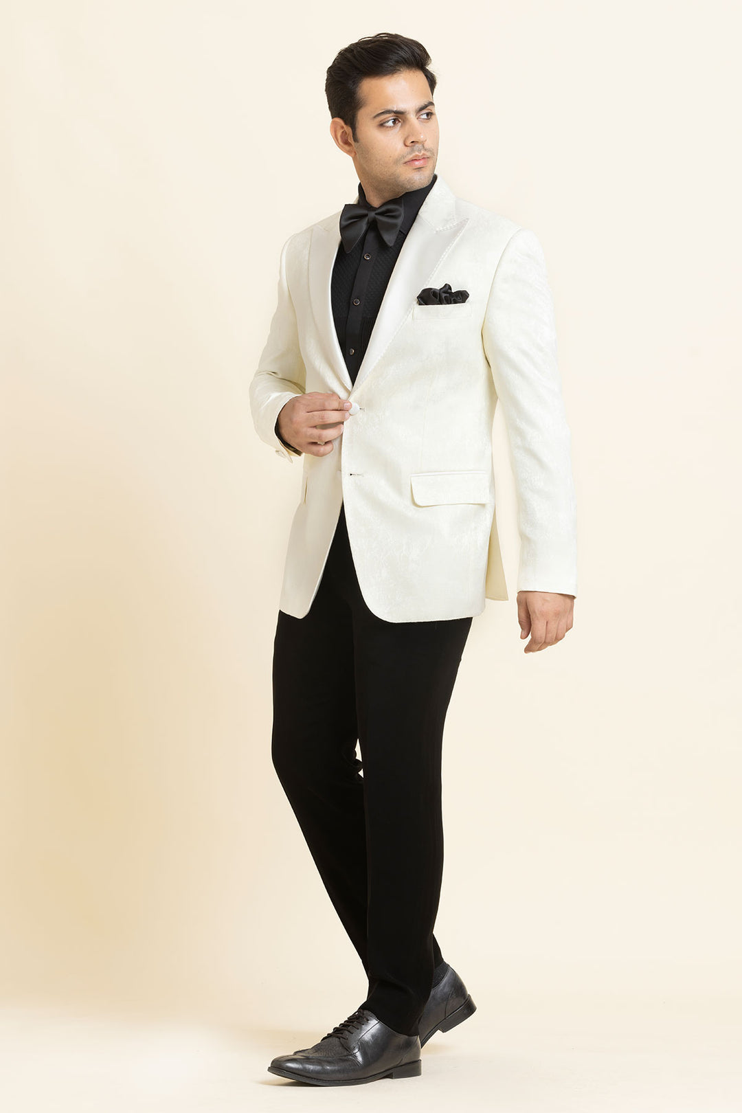 The Pearl Monarch Tuxedo Blazer
